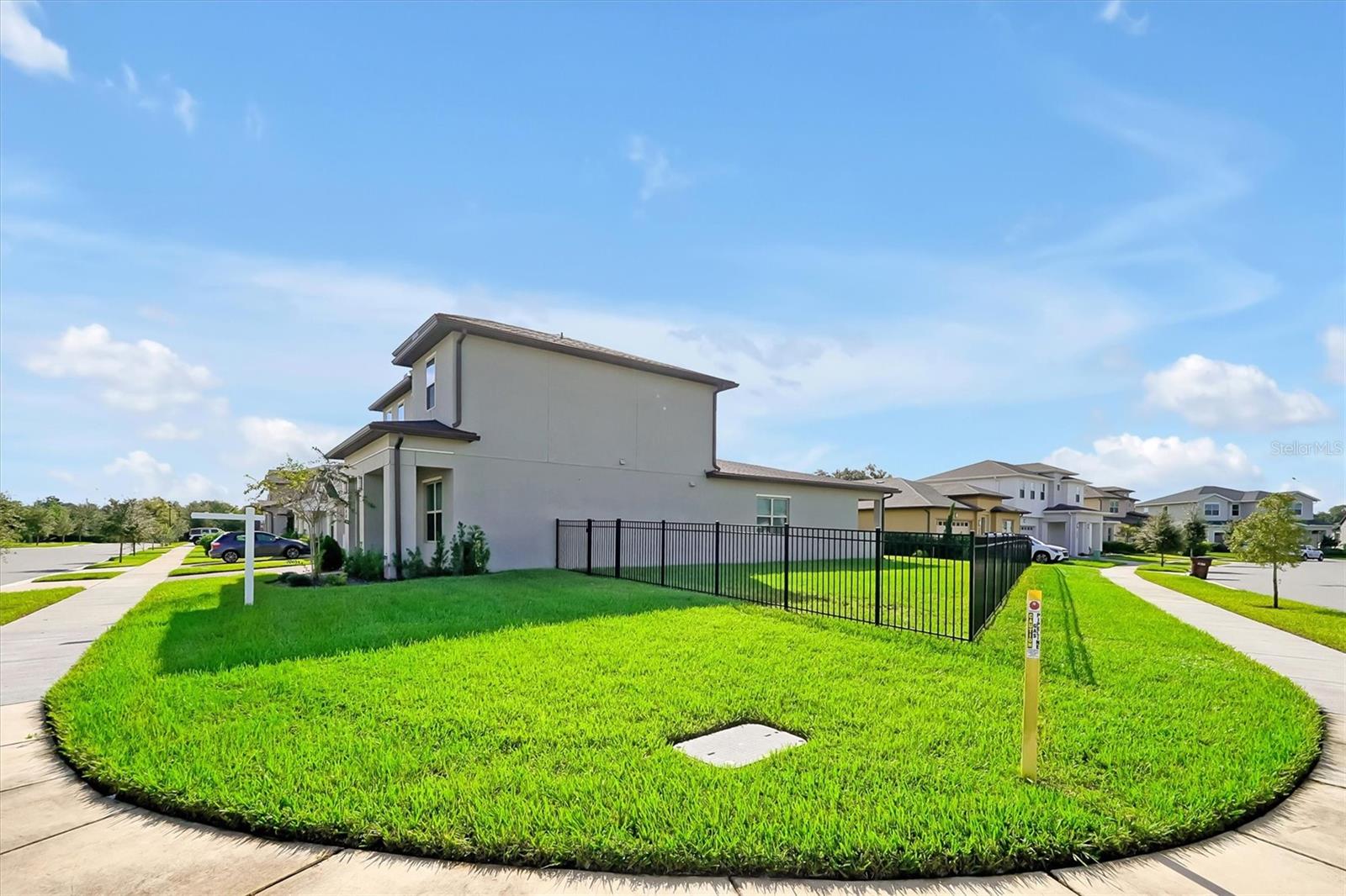 5200 MYRTLELEAF CT