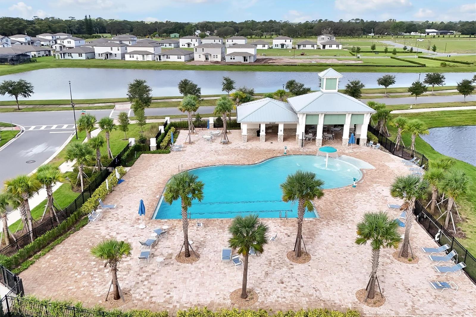 5200 MYRTLELEAF CT