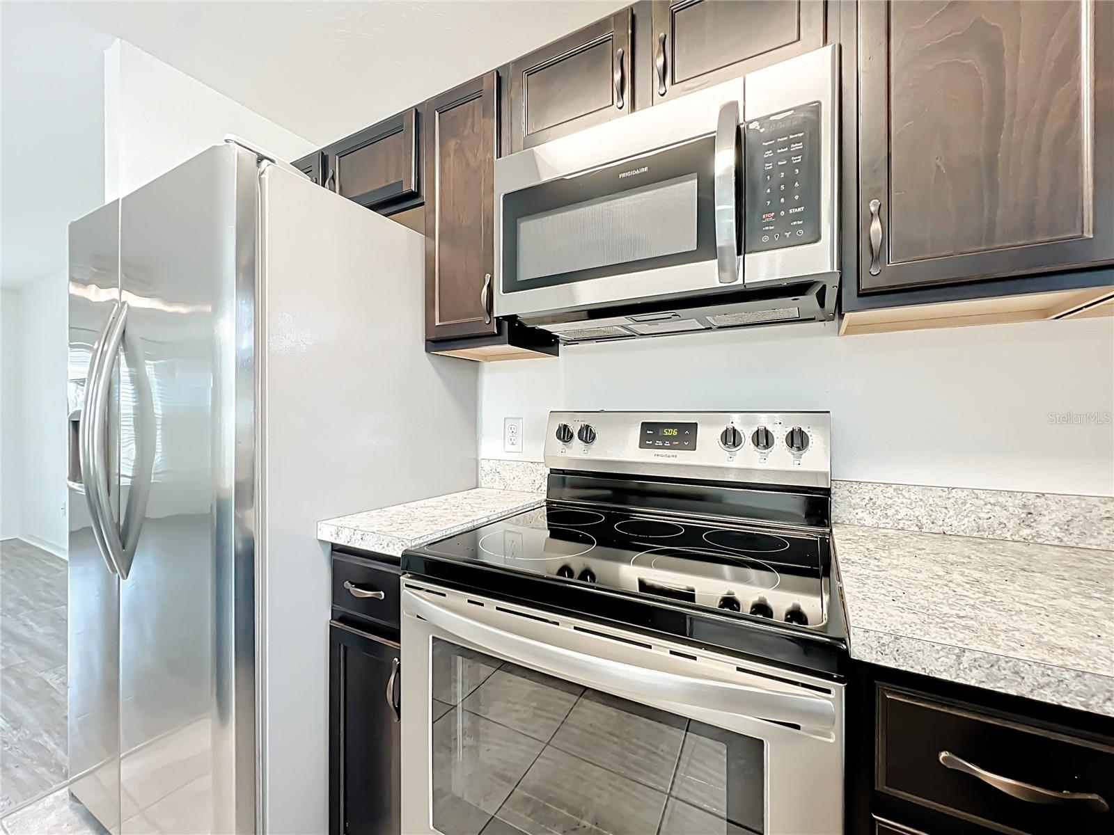 3897 SW 169TH LANE RD