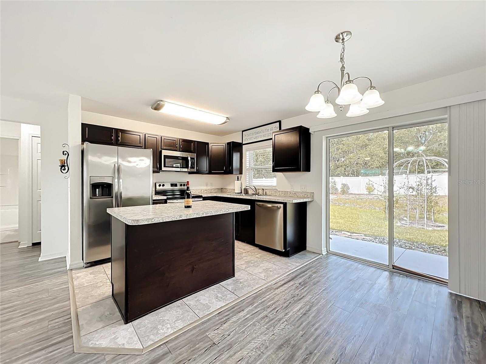 3897 SW 169TH LANE RD