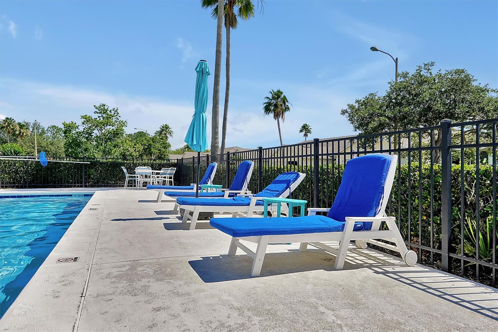 168 CLUB VILLAS LN