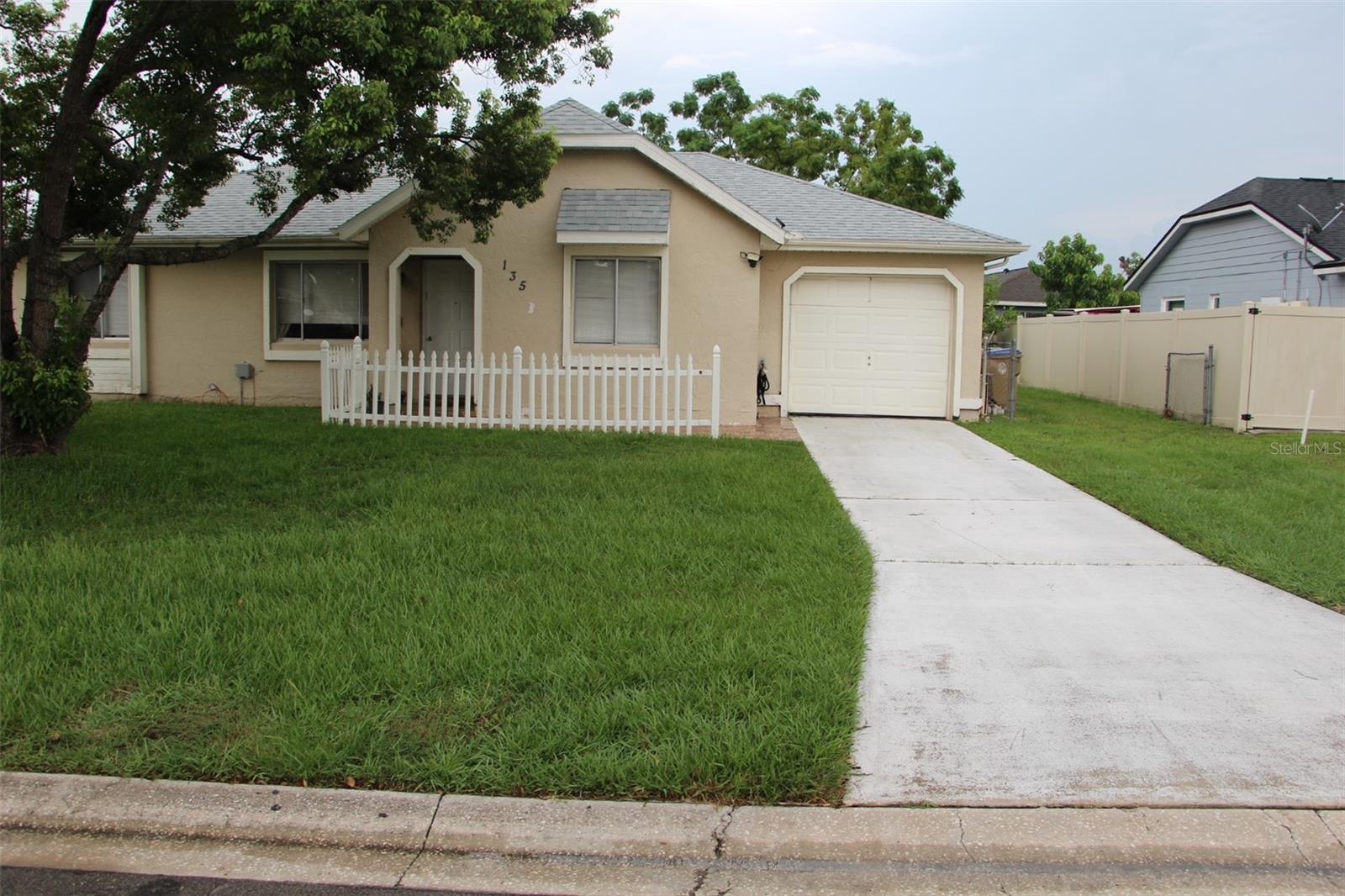 135 VERACRUZ AVE