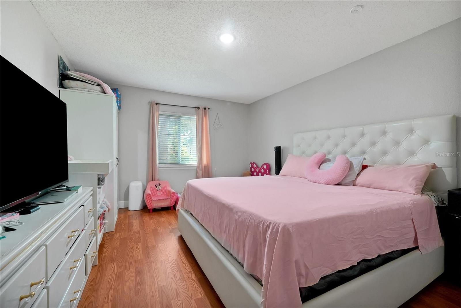 4309 N SEMORAN BLVD #2