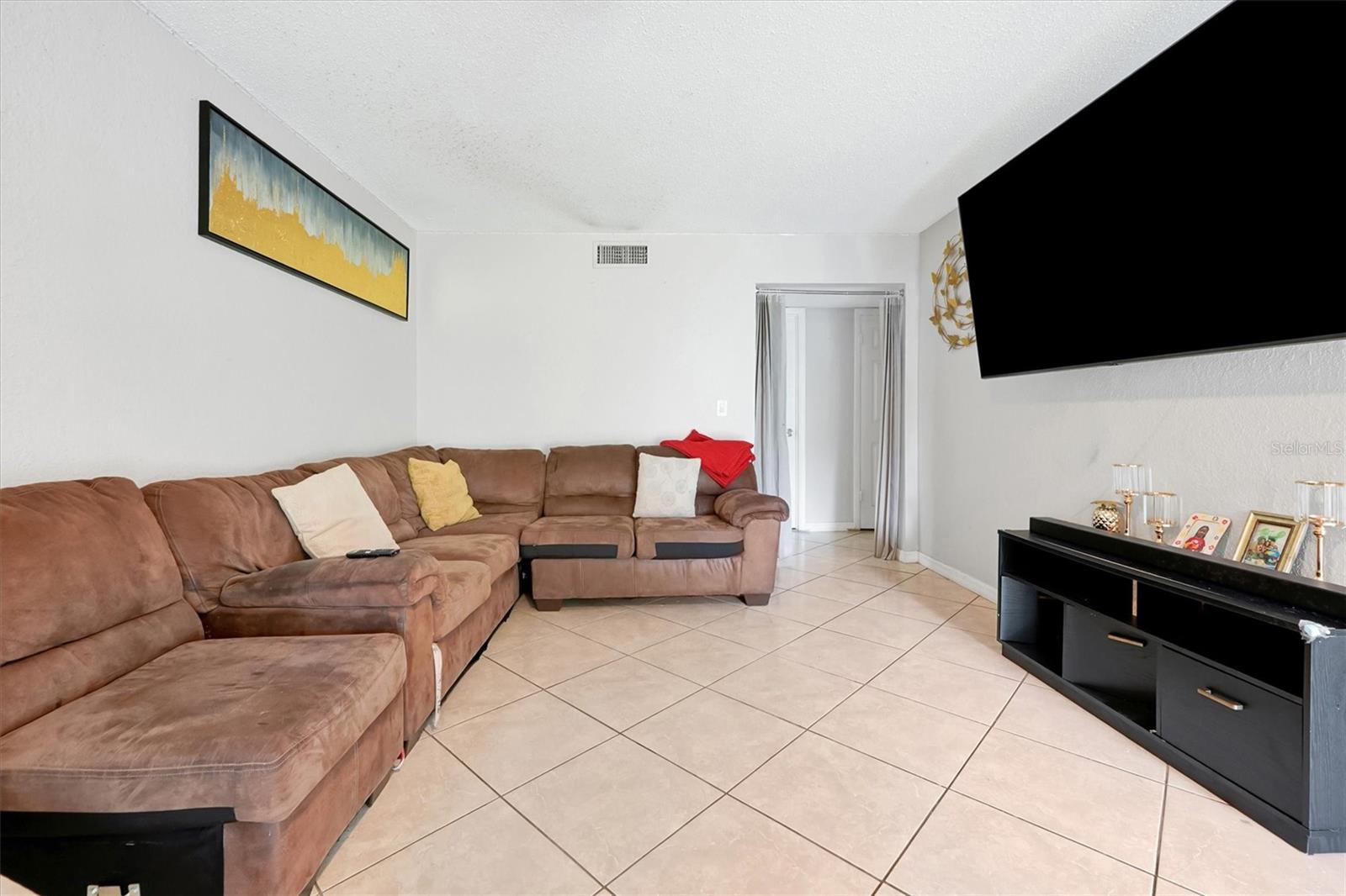 4309 N SEMORAN BLVD #2