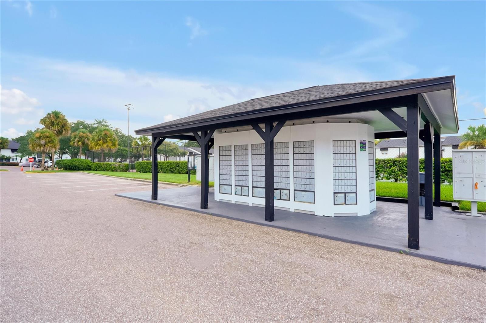 4309 N SEMORAN BLVD #2