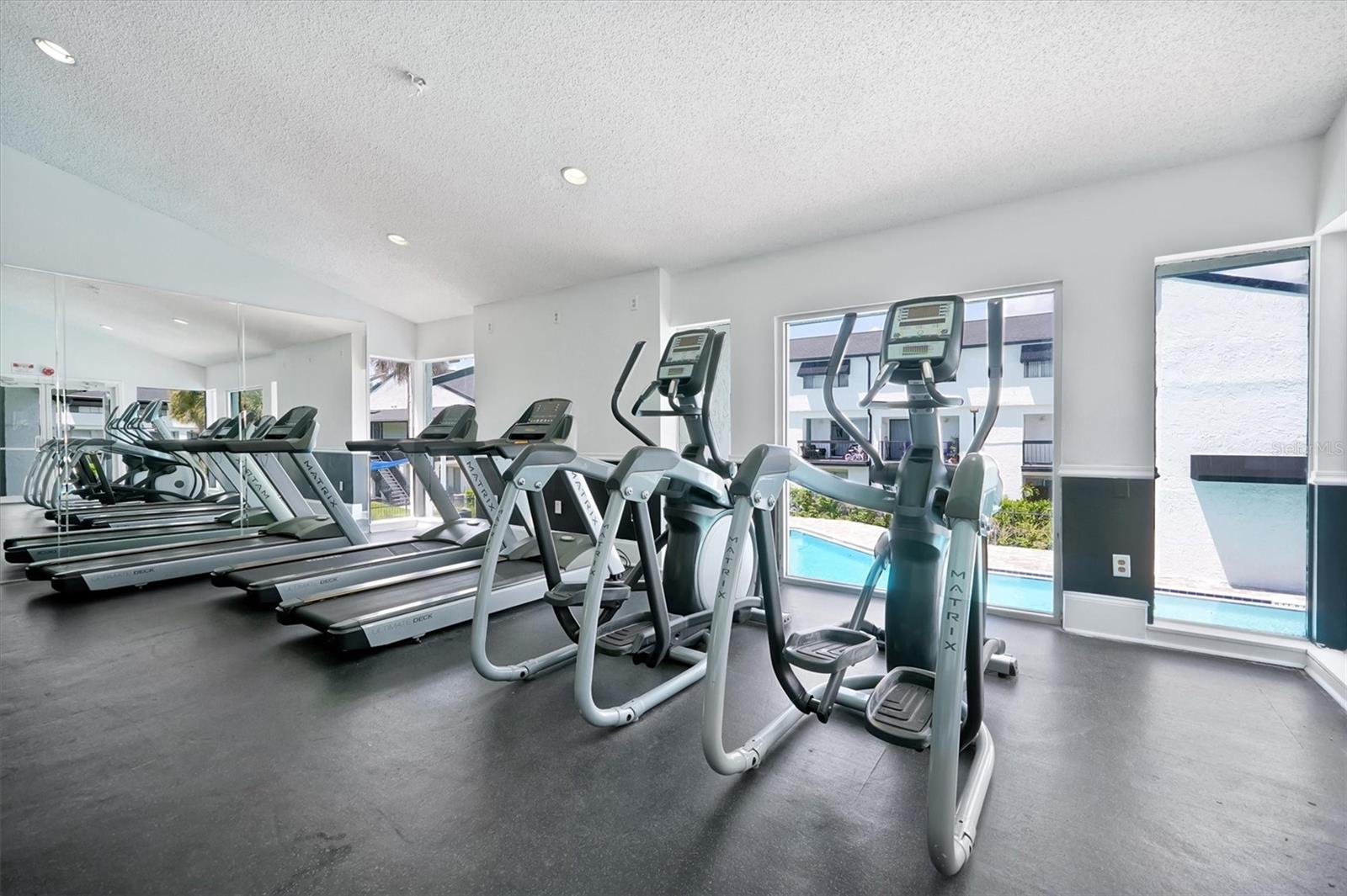 4309 N SEMORAN BLVD #2