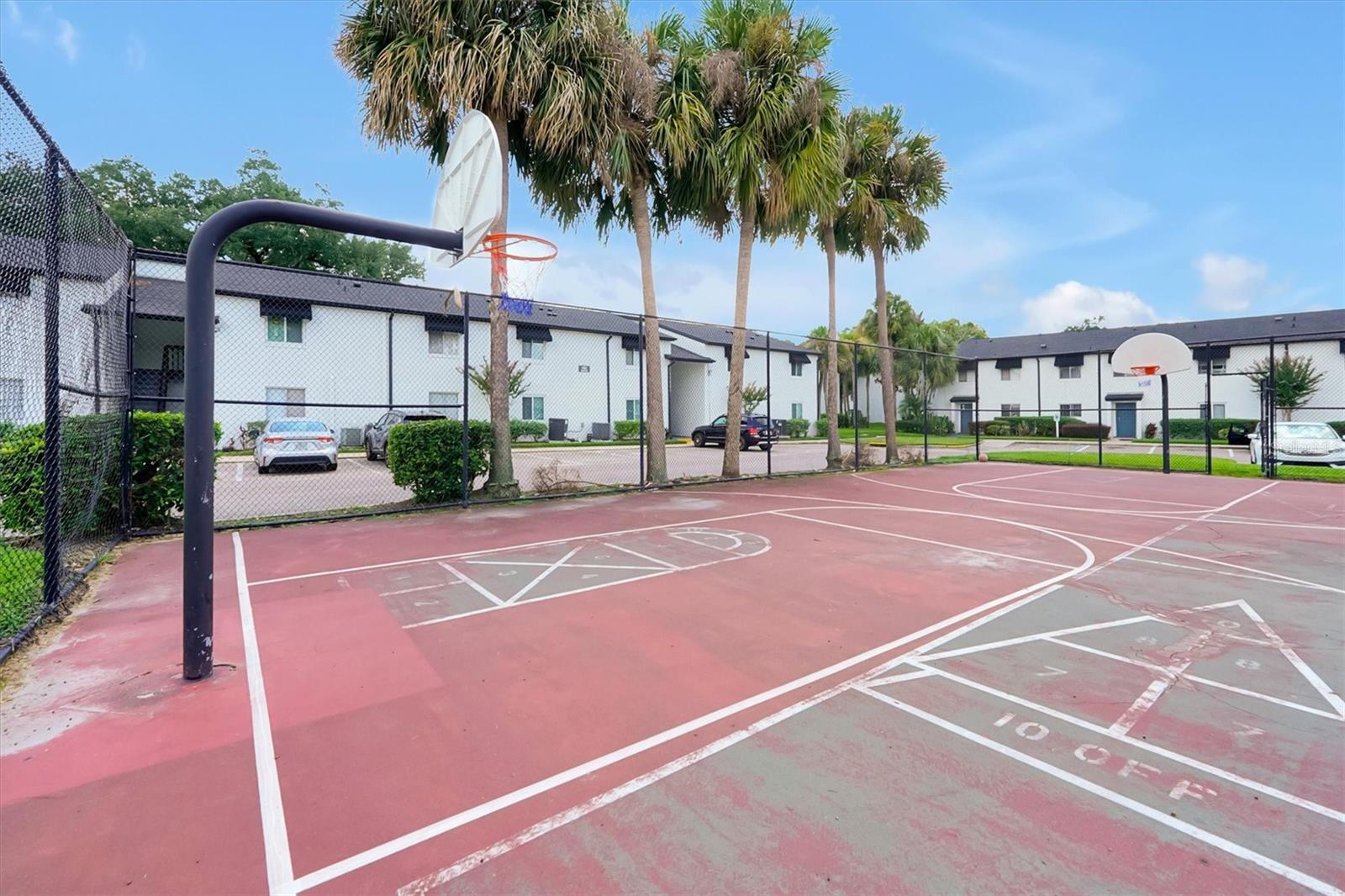 4309 N SEMORAN BLVD #2
