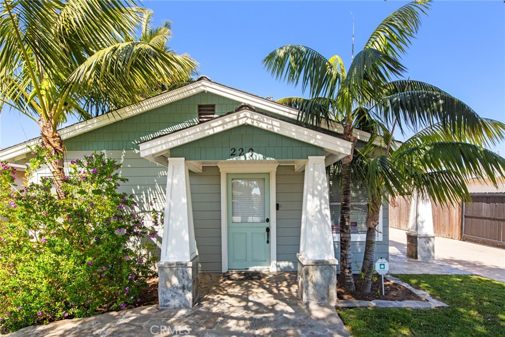 222 Costa Mesa Street