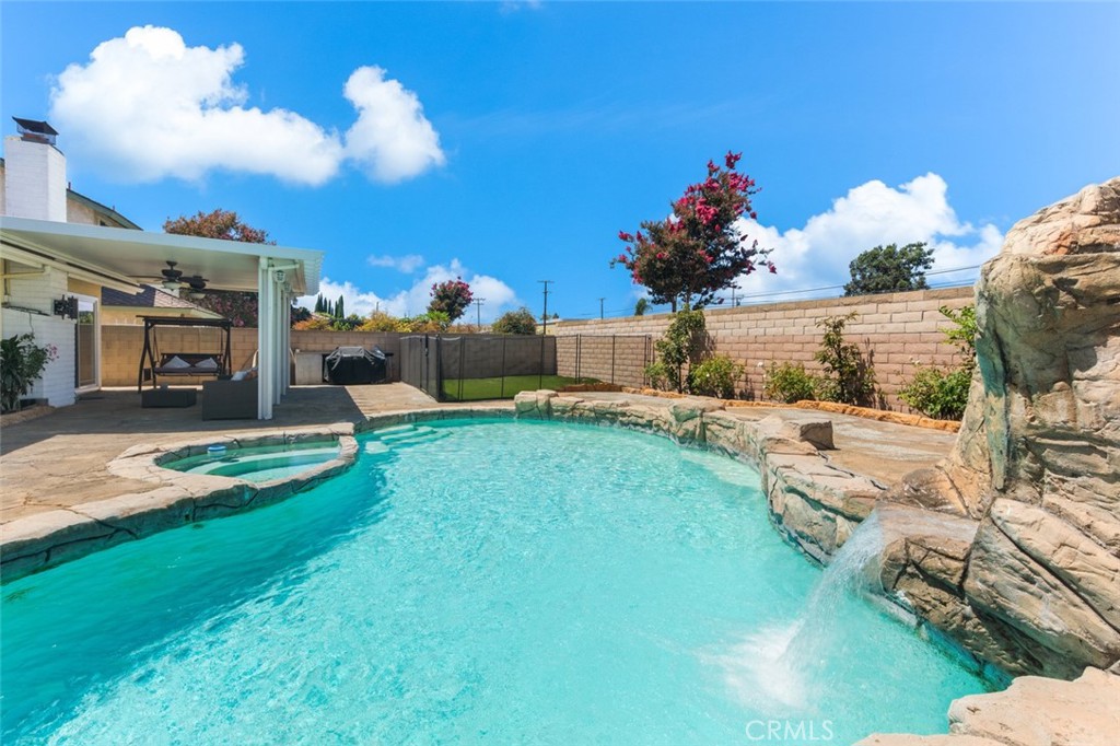 11157 Flower Ave