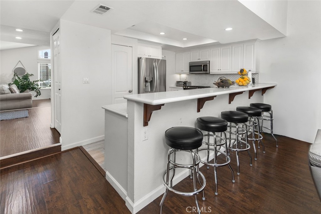 11157 Flower Ave