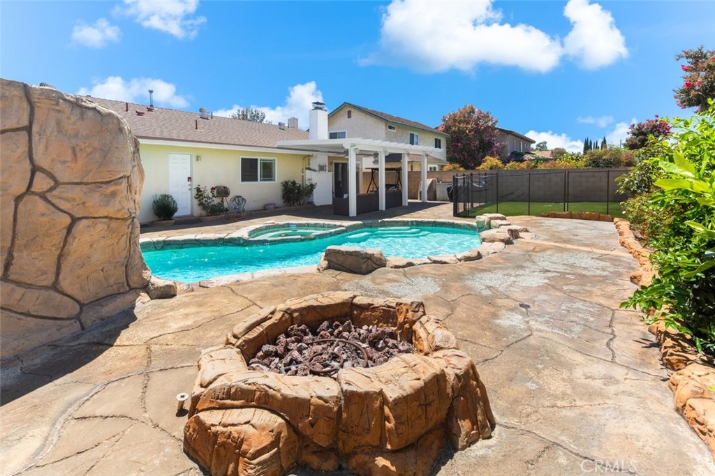 11157 Flower Ave