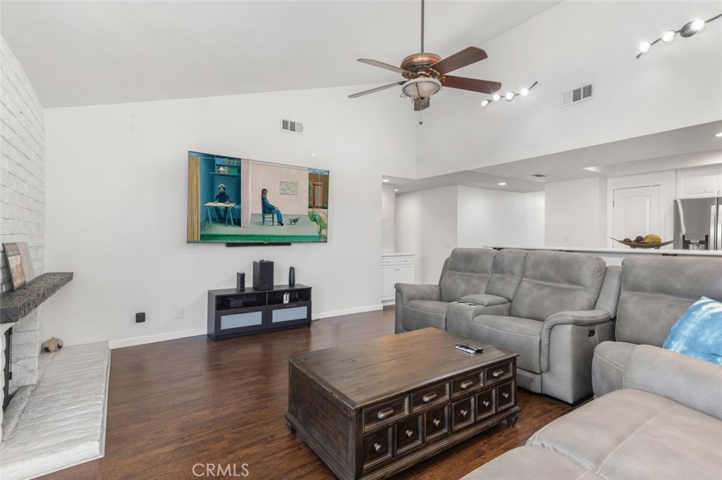 11157 Flower Ave