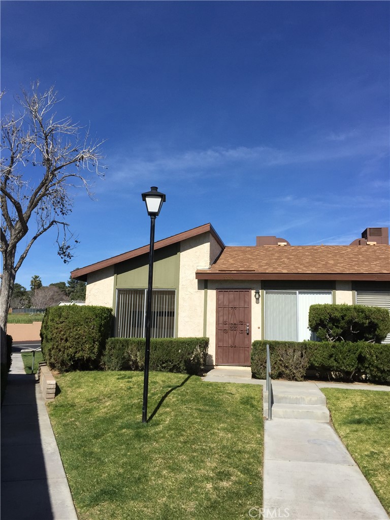 1329 Vista Serena