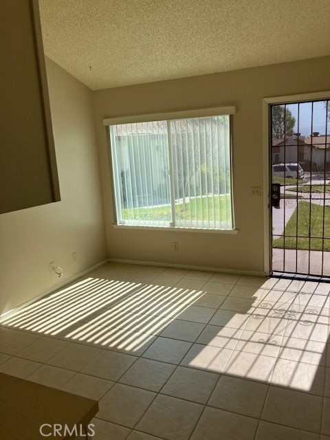 1329 Vista Serena