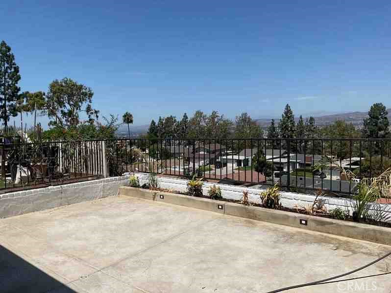 6437 E Calle Del Norte