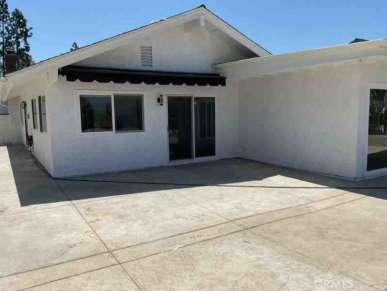6437 E Calle Del Norte