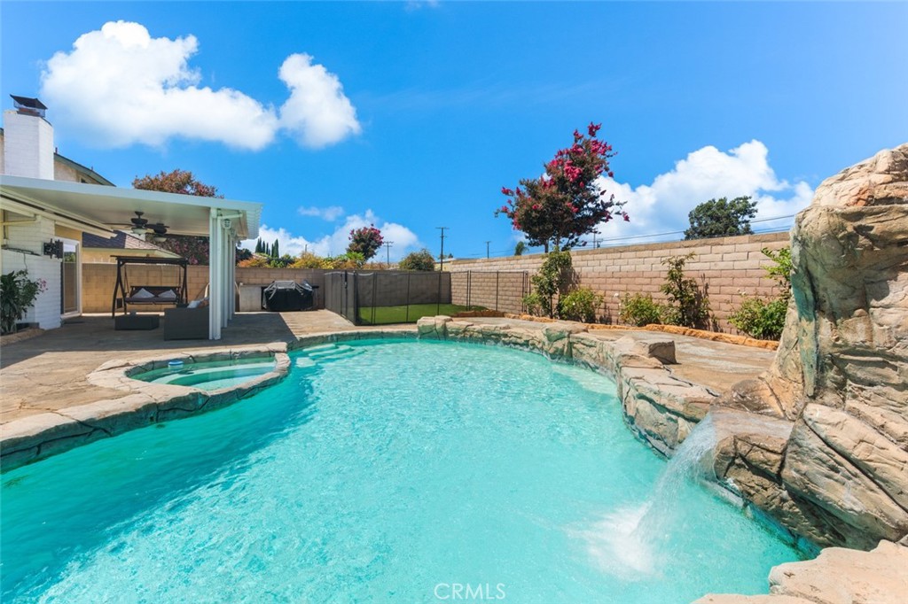 11157 Flower Ave