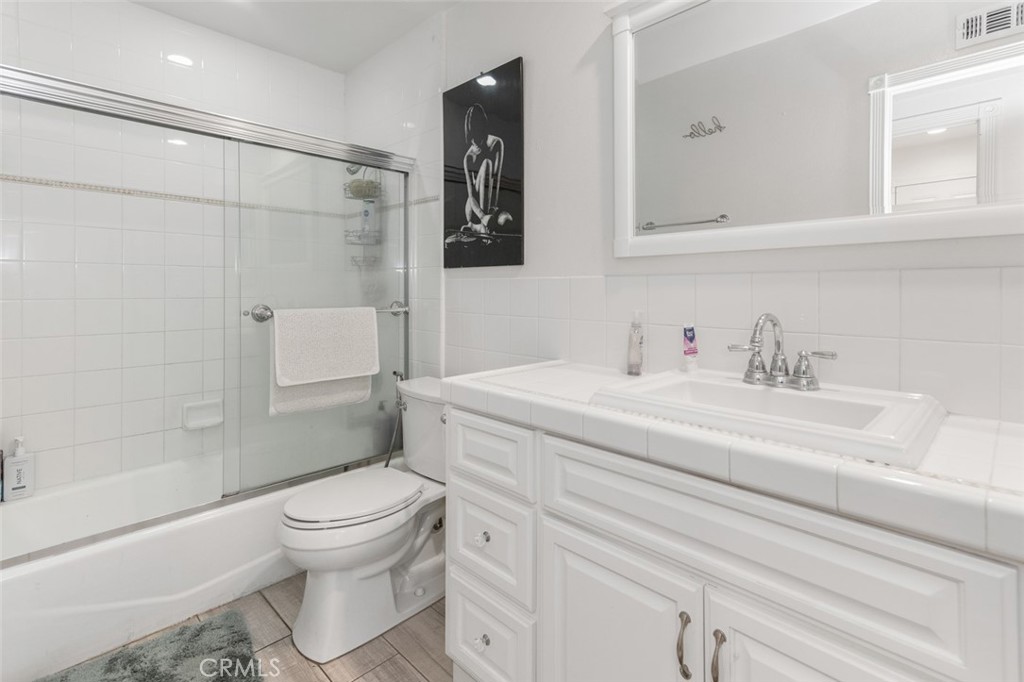 11157 Flower Ave