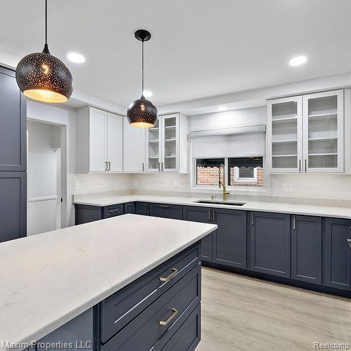 7311 YINGER Avenue