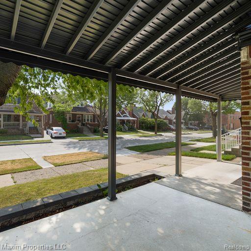 7311 YINGER Avenue