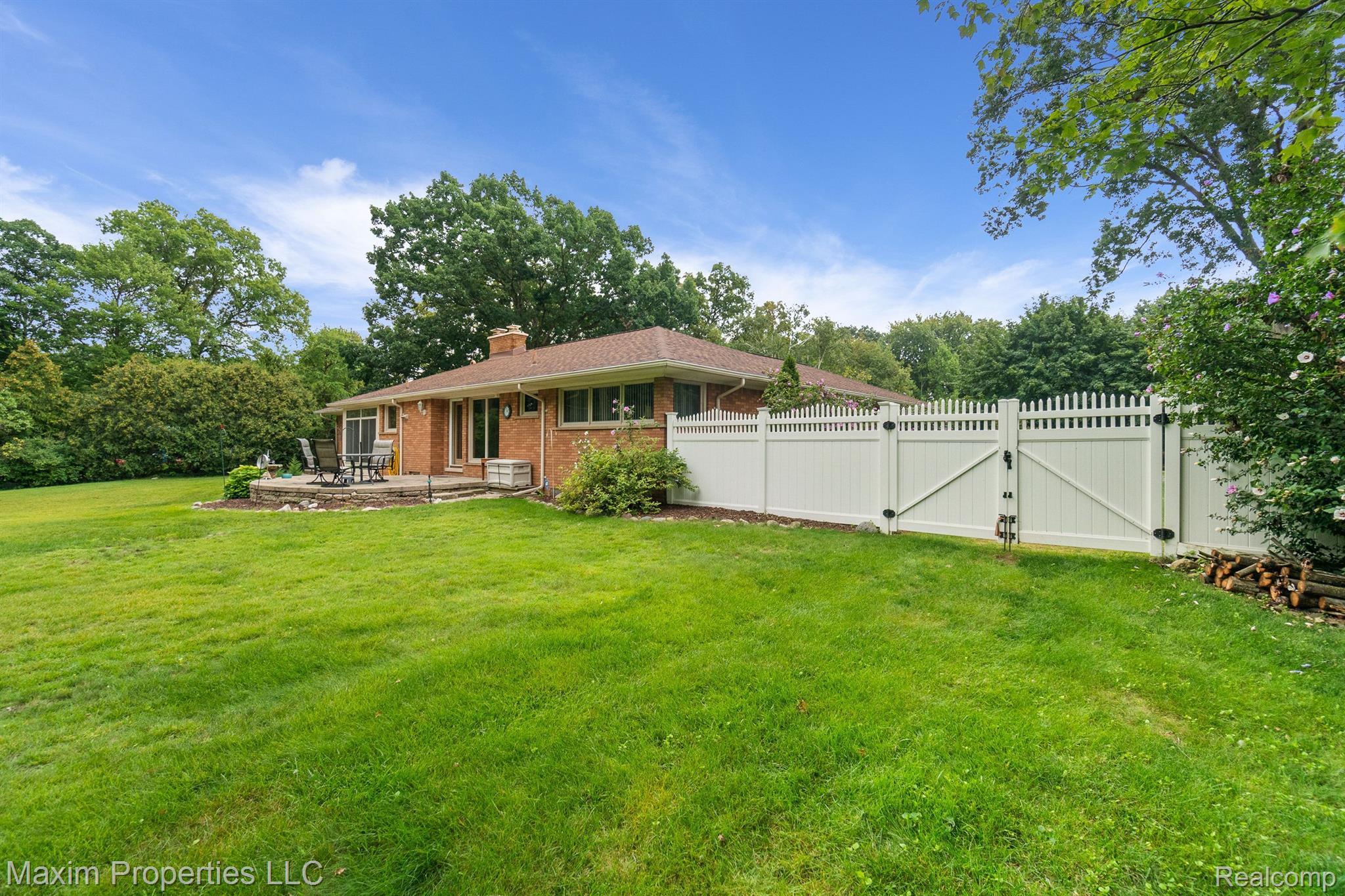 36060 OAKWOOD Lane