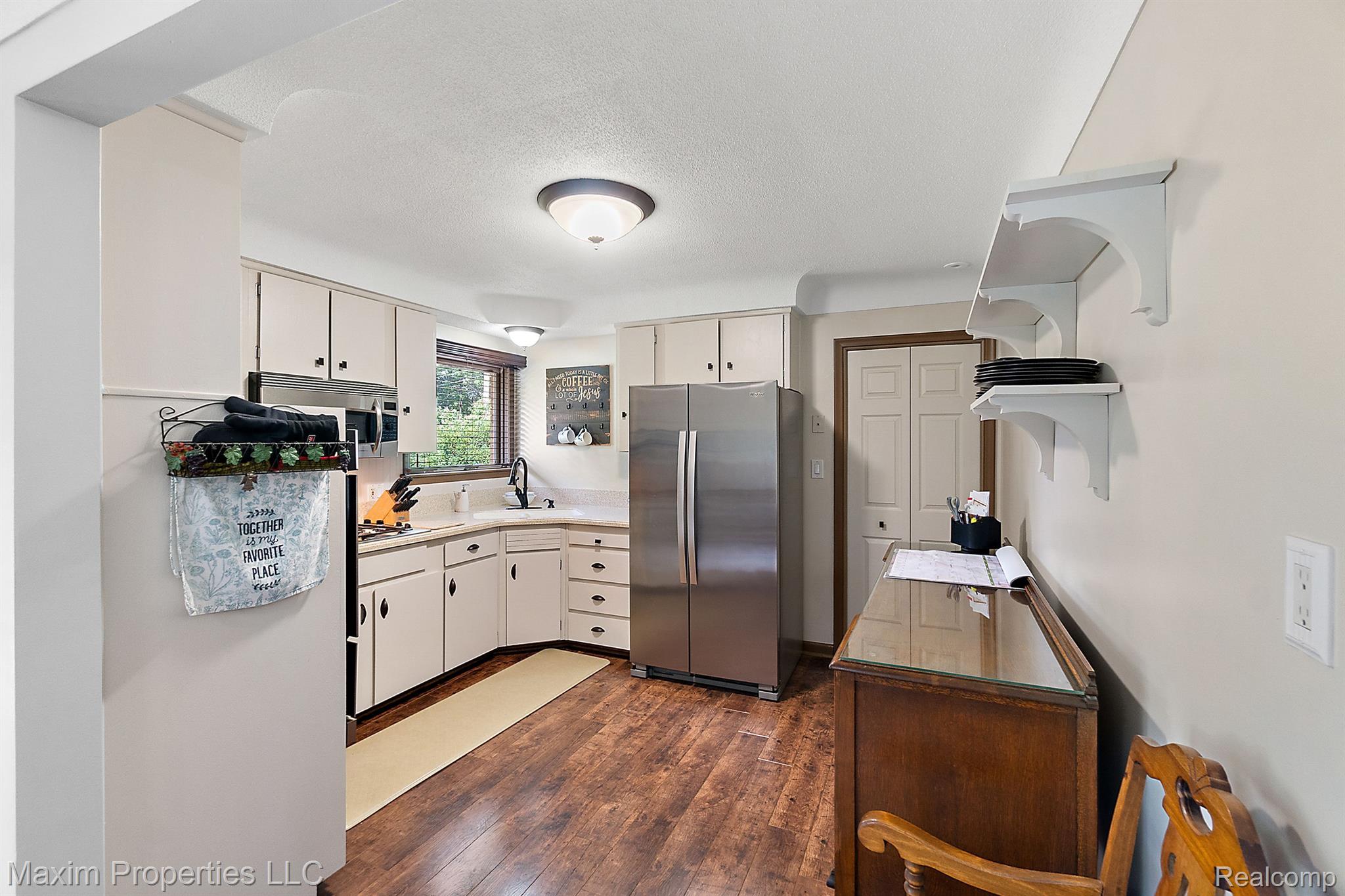 36060 OAKWOOD Lane