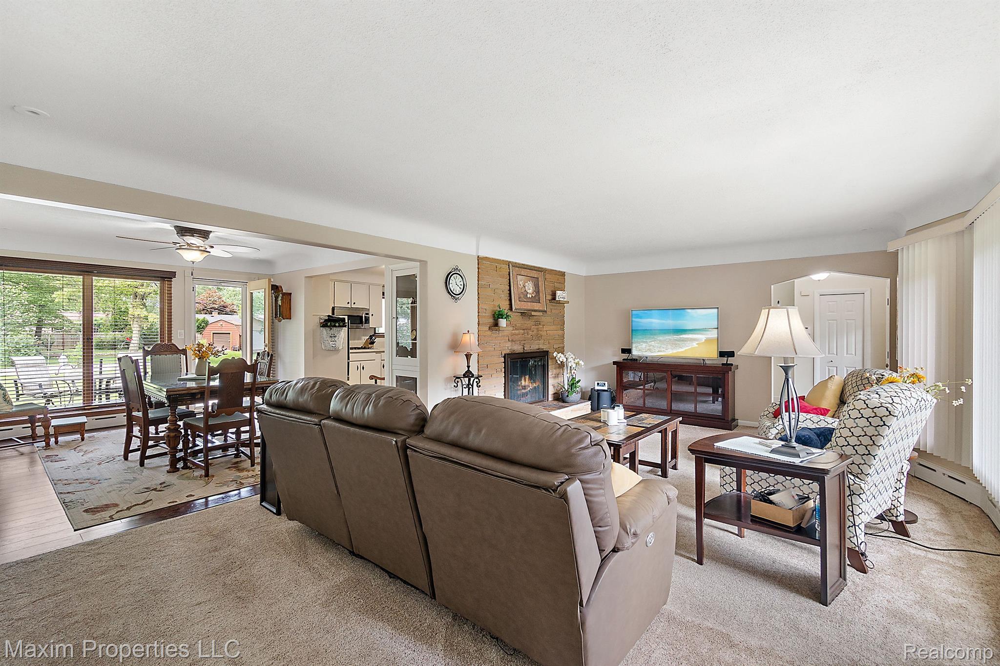 36060 OAKWOOD Lane