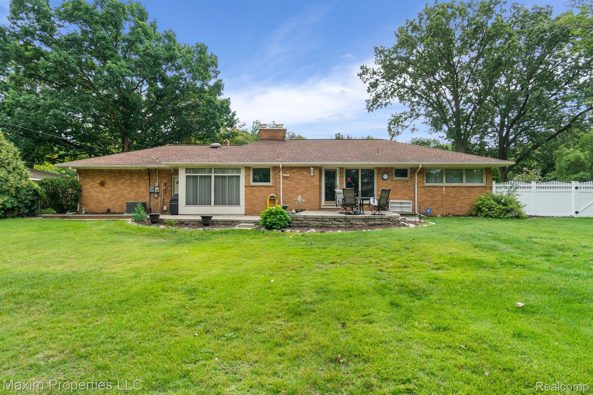 36060 OAKWOOD Lane