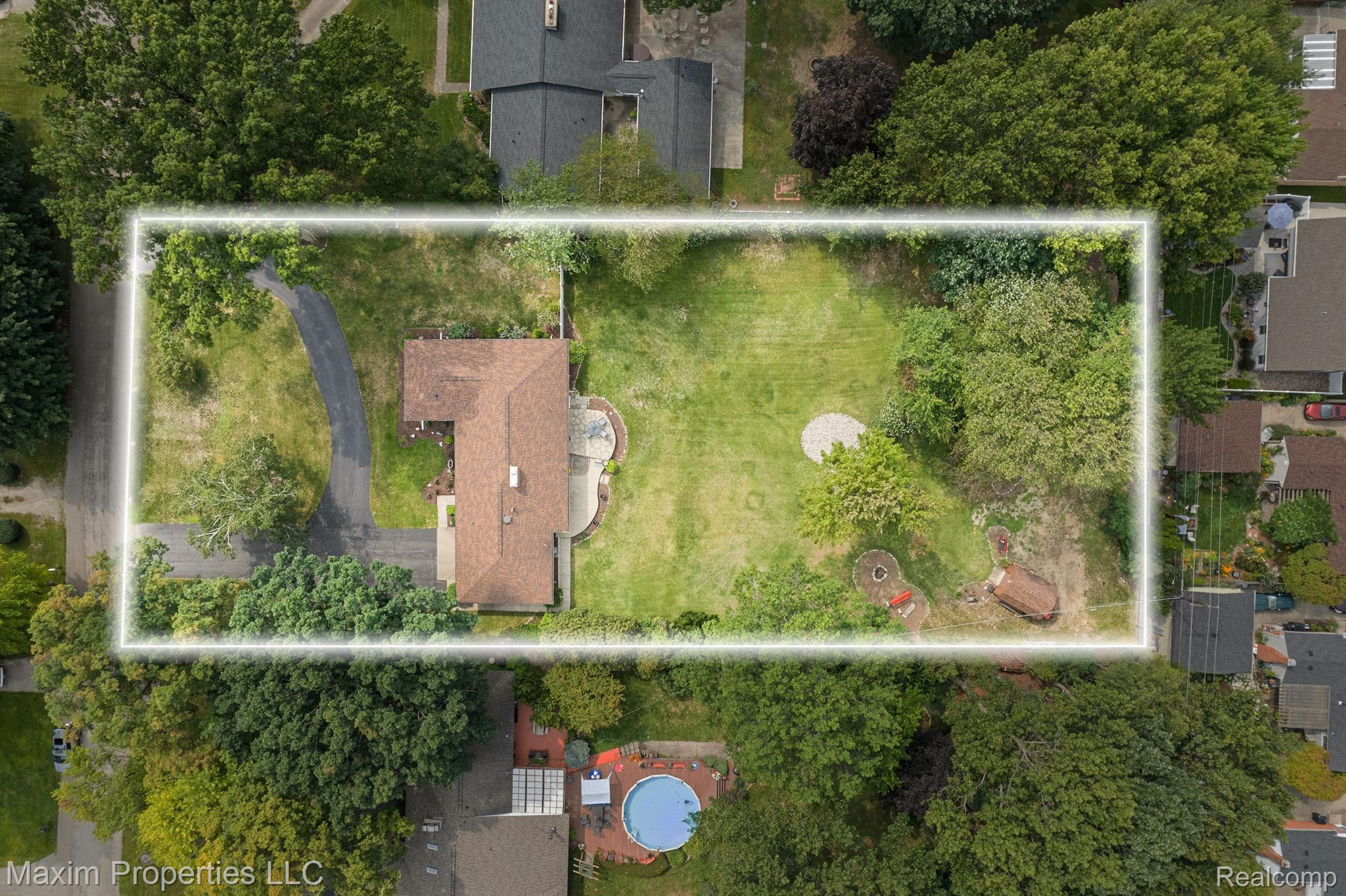 36060 OAKWOOD Lane
