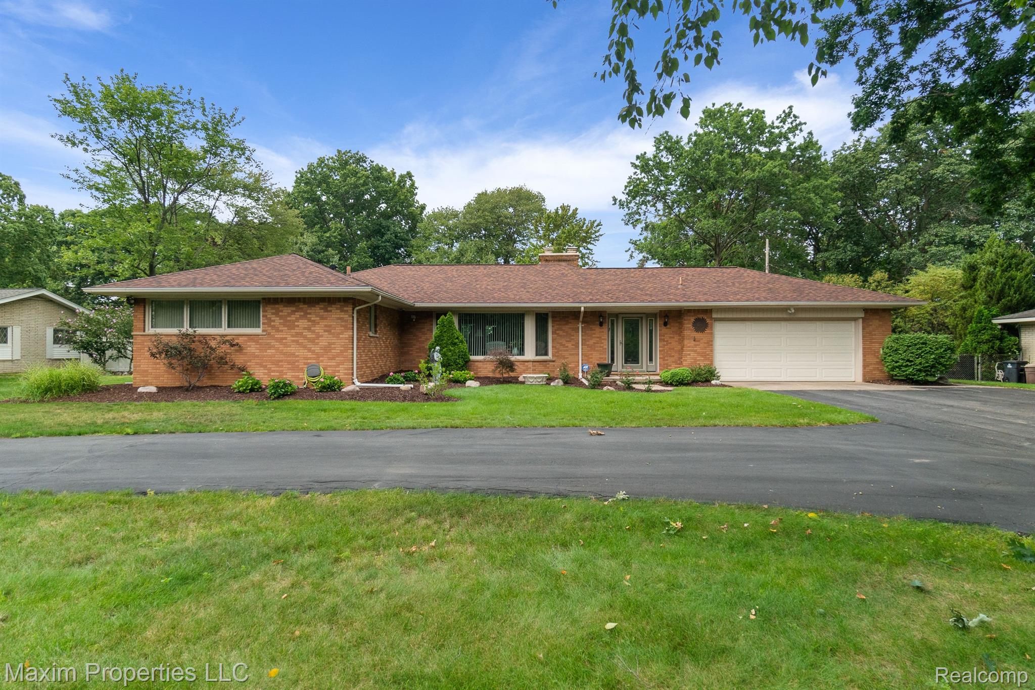36060 OAKWOOD Lane