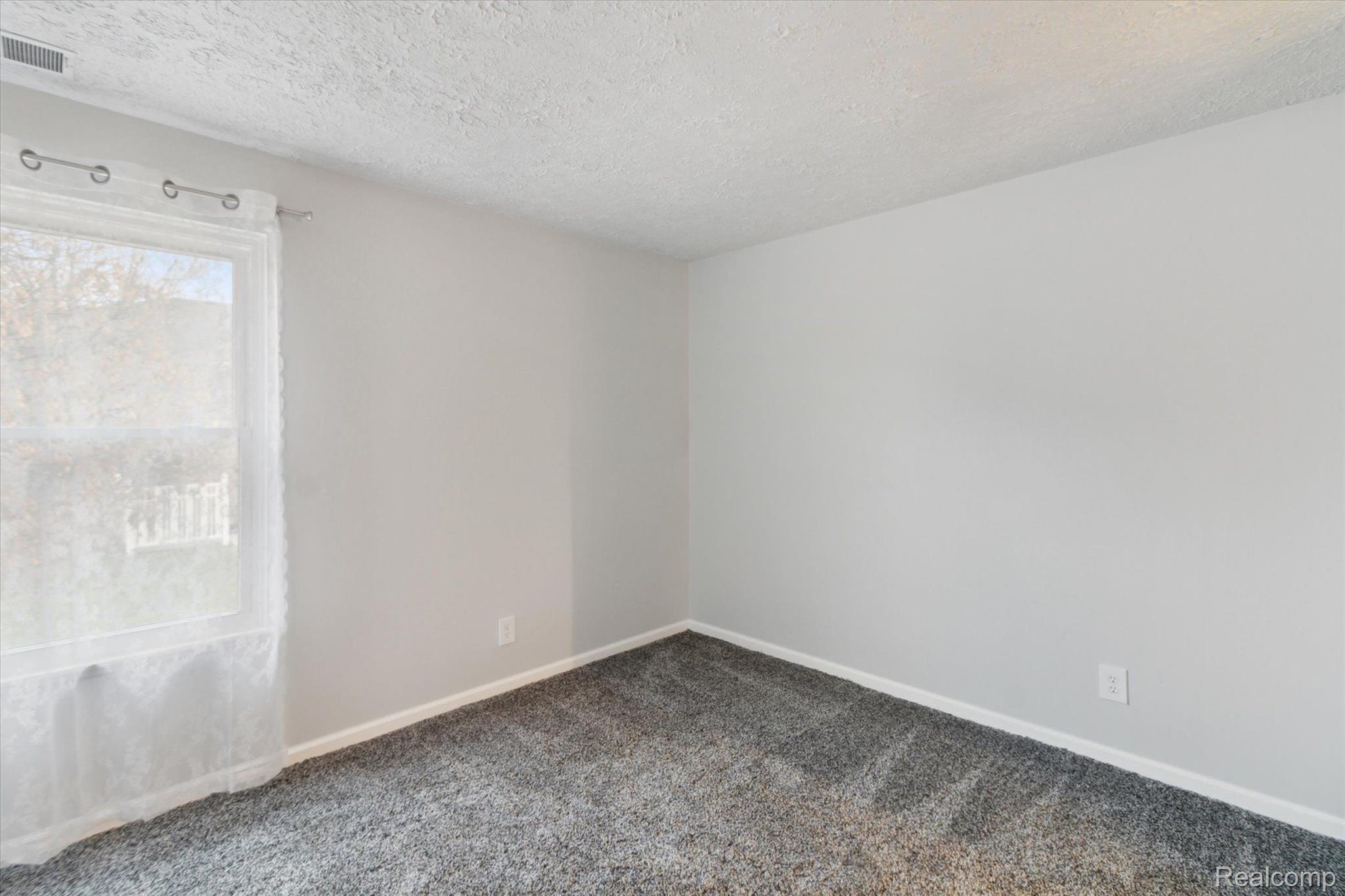19641 NORTHRIDGE Drive 80