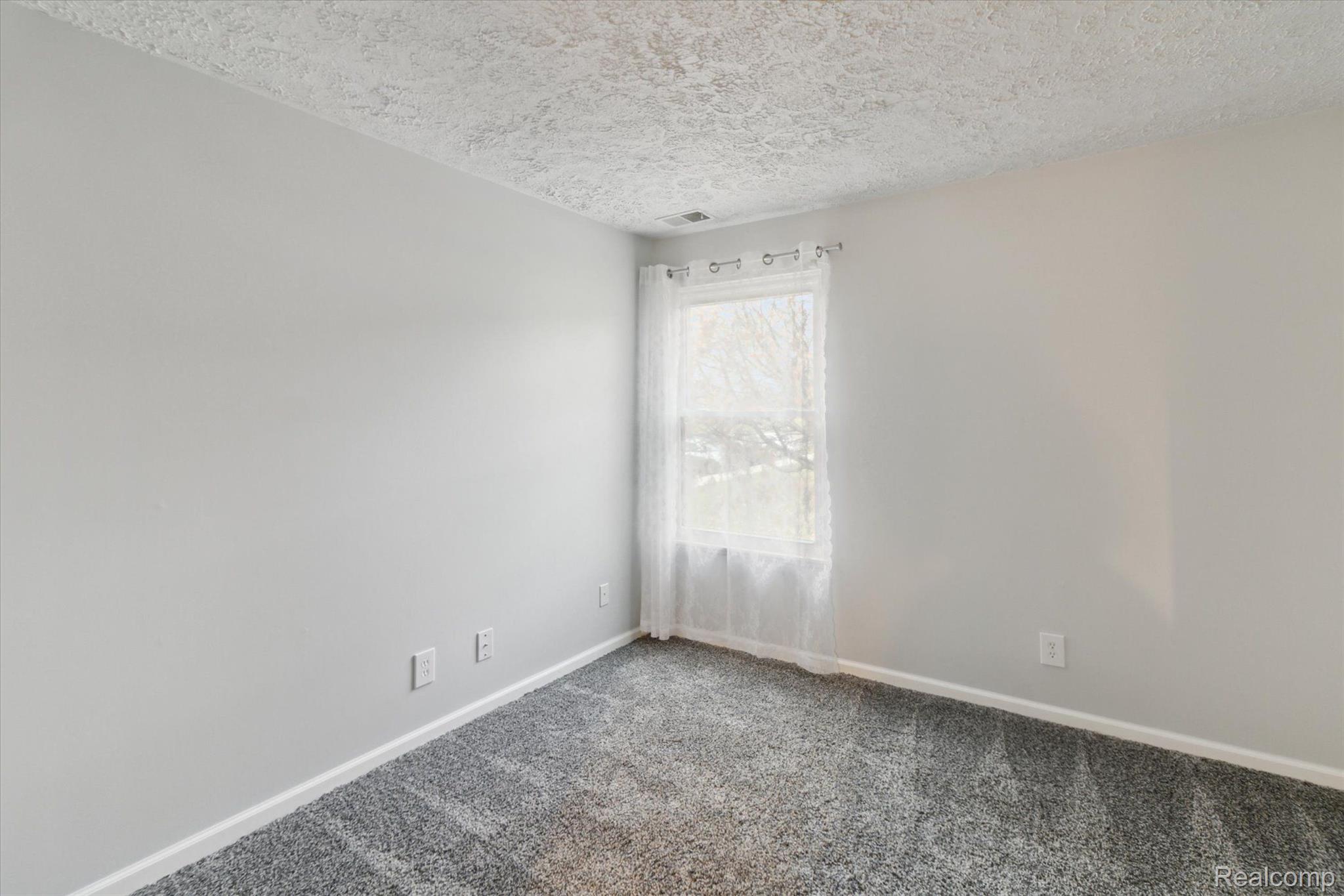19641 NORTHRIDGE Drive 80