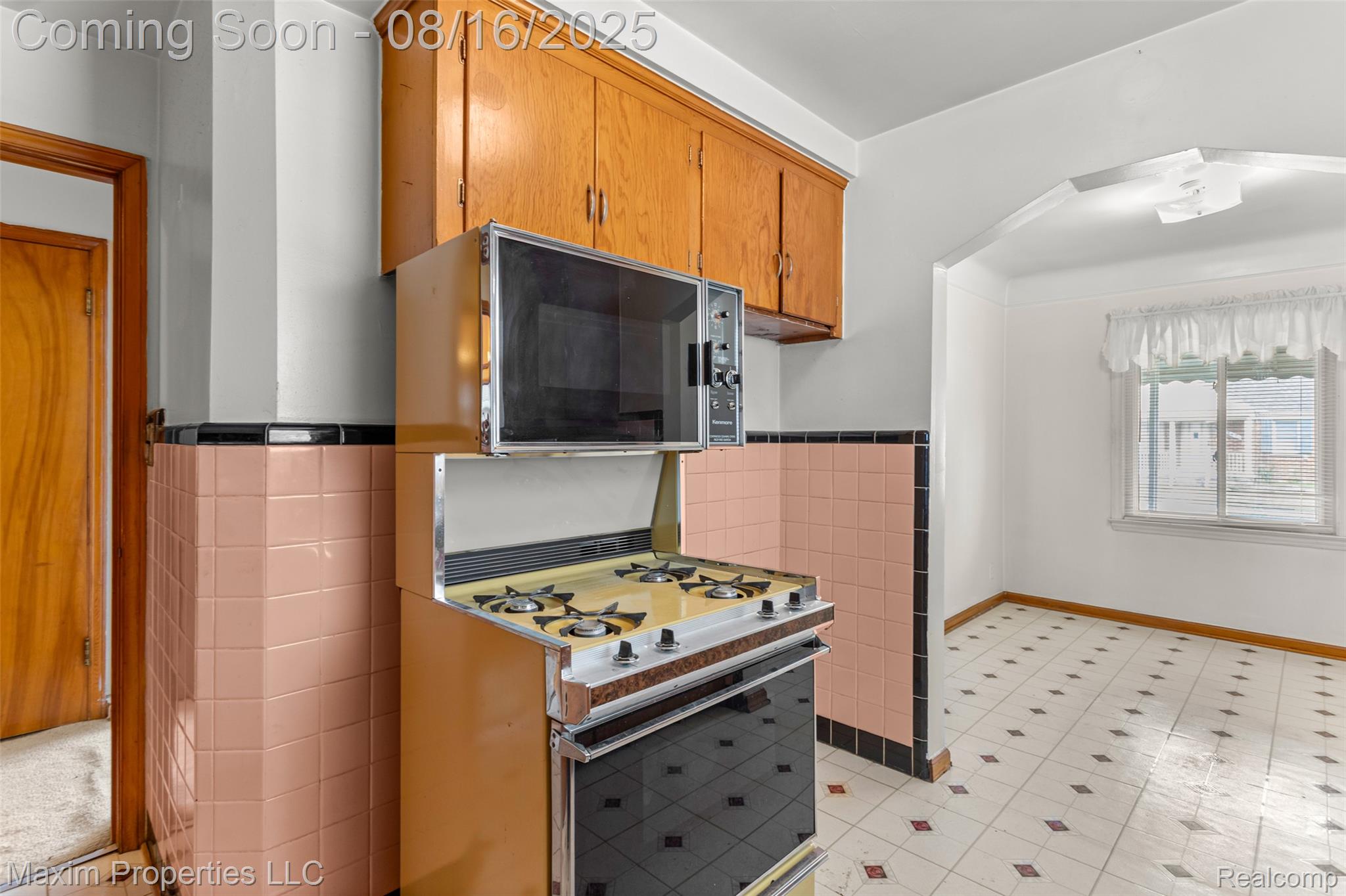 3939 Charles Street