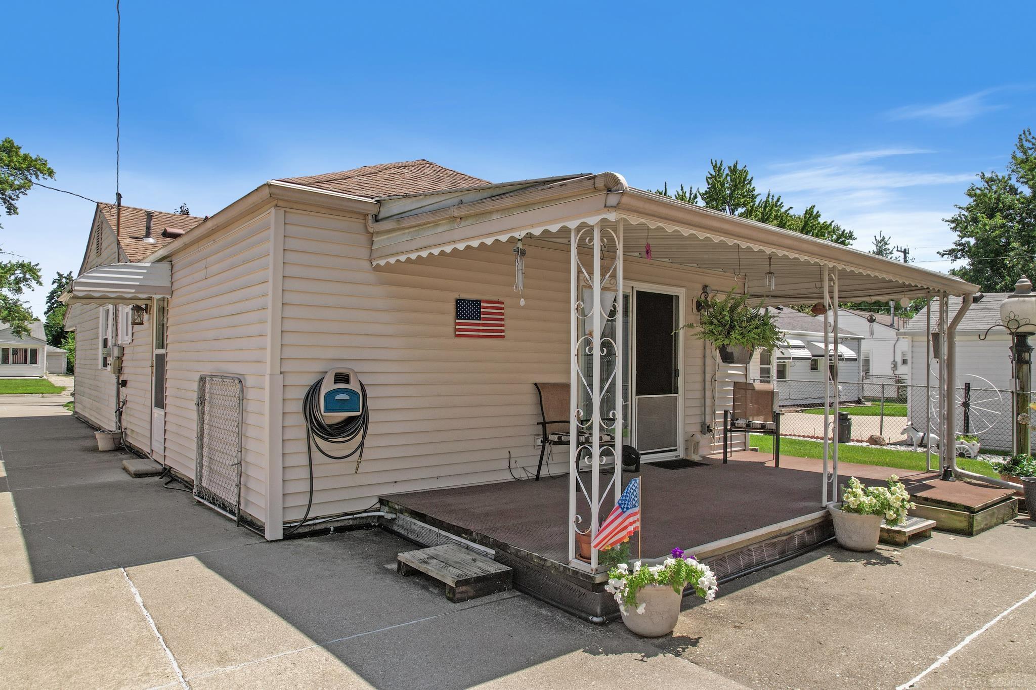 25131 ROSENBUSCH Street