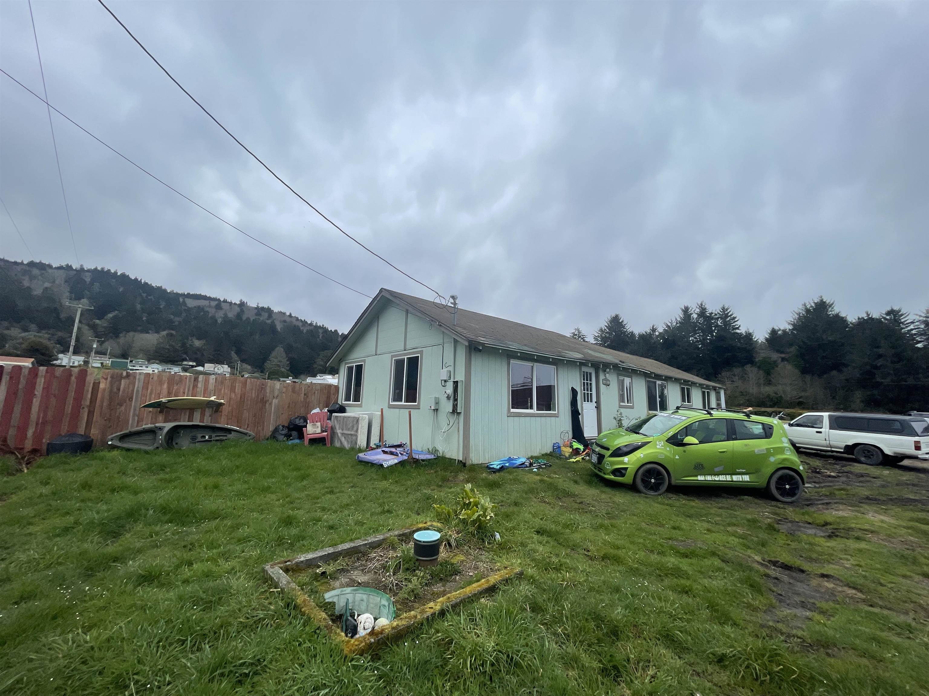 13815 US Highway 101 N