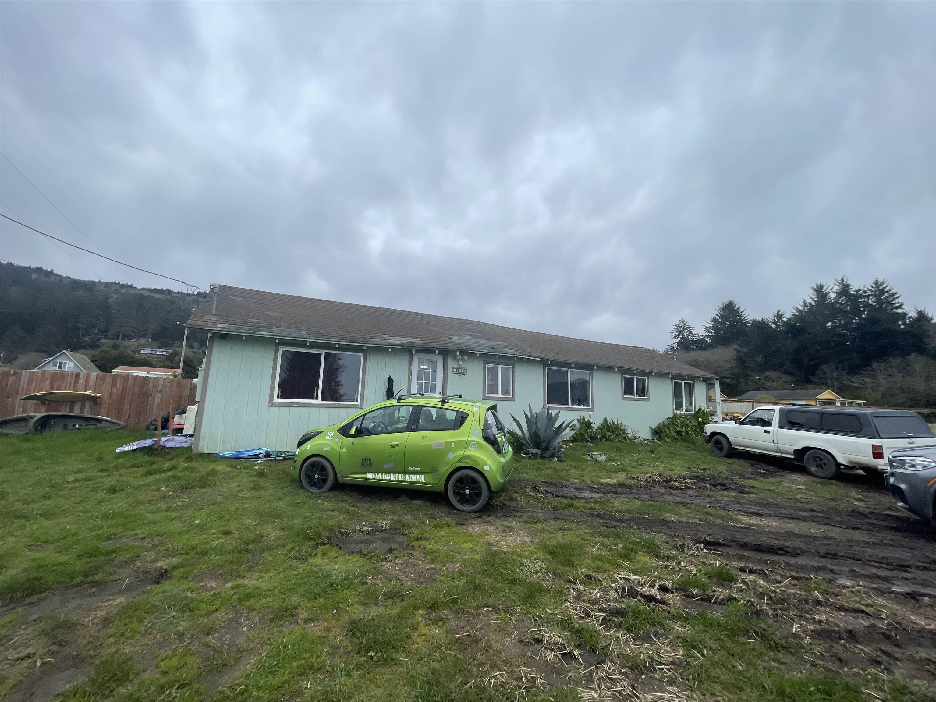 13815 US Highway 101 N