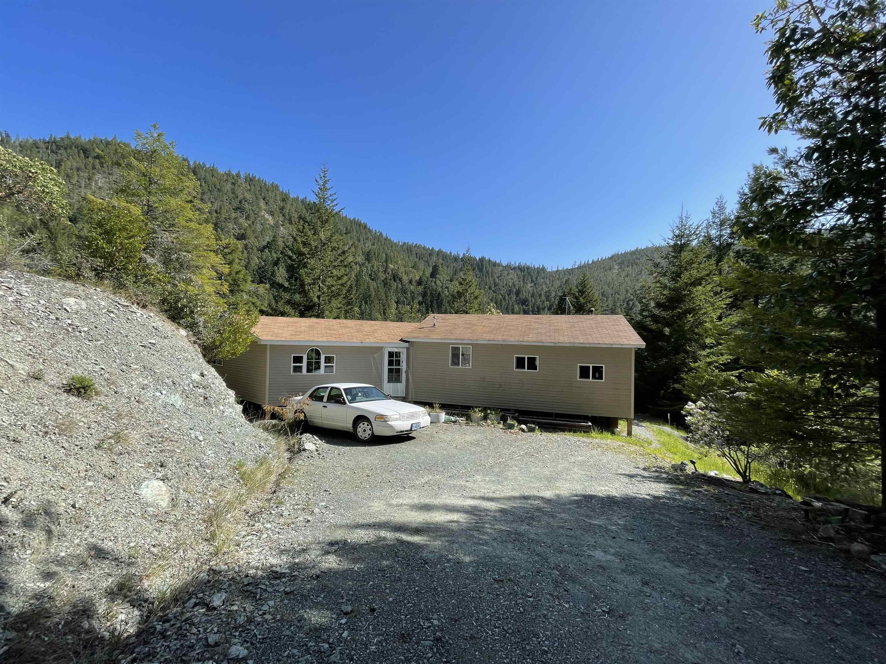 000 Rowdy Creek Road