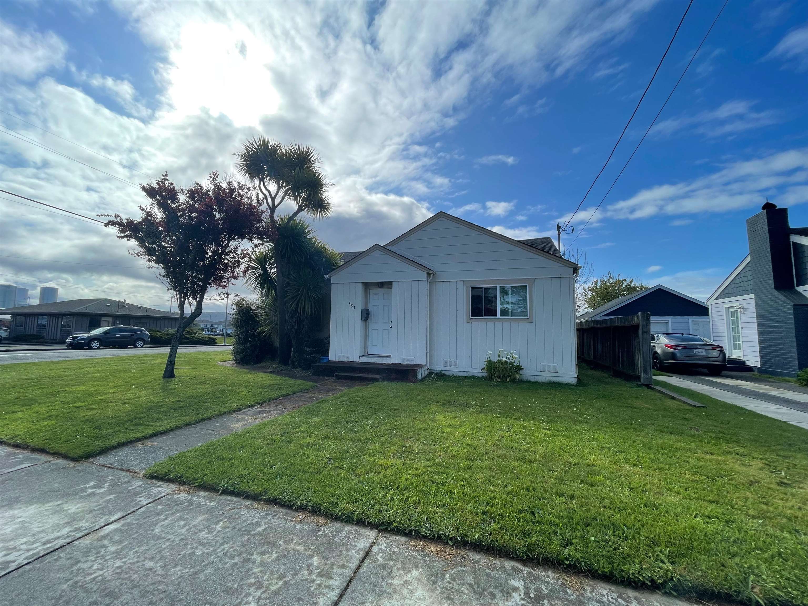 383 9th Street