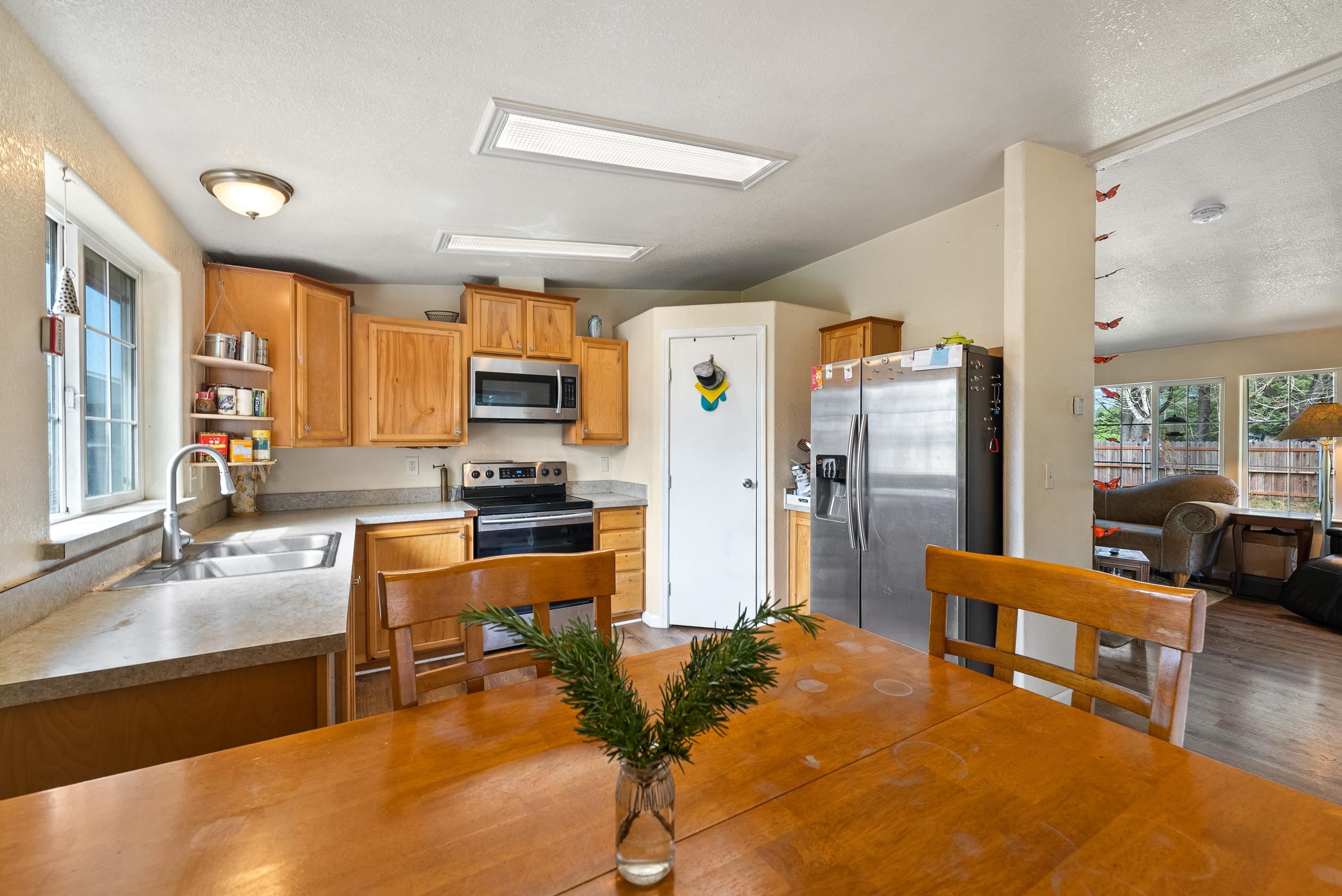 1500 Moorehead