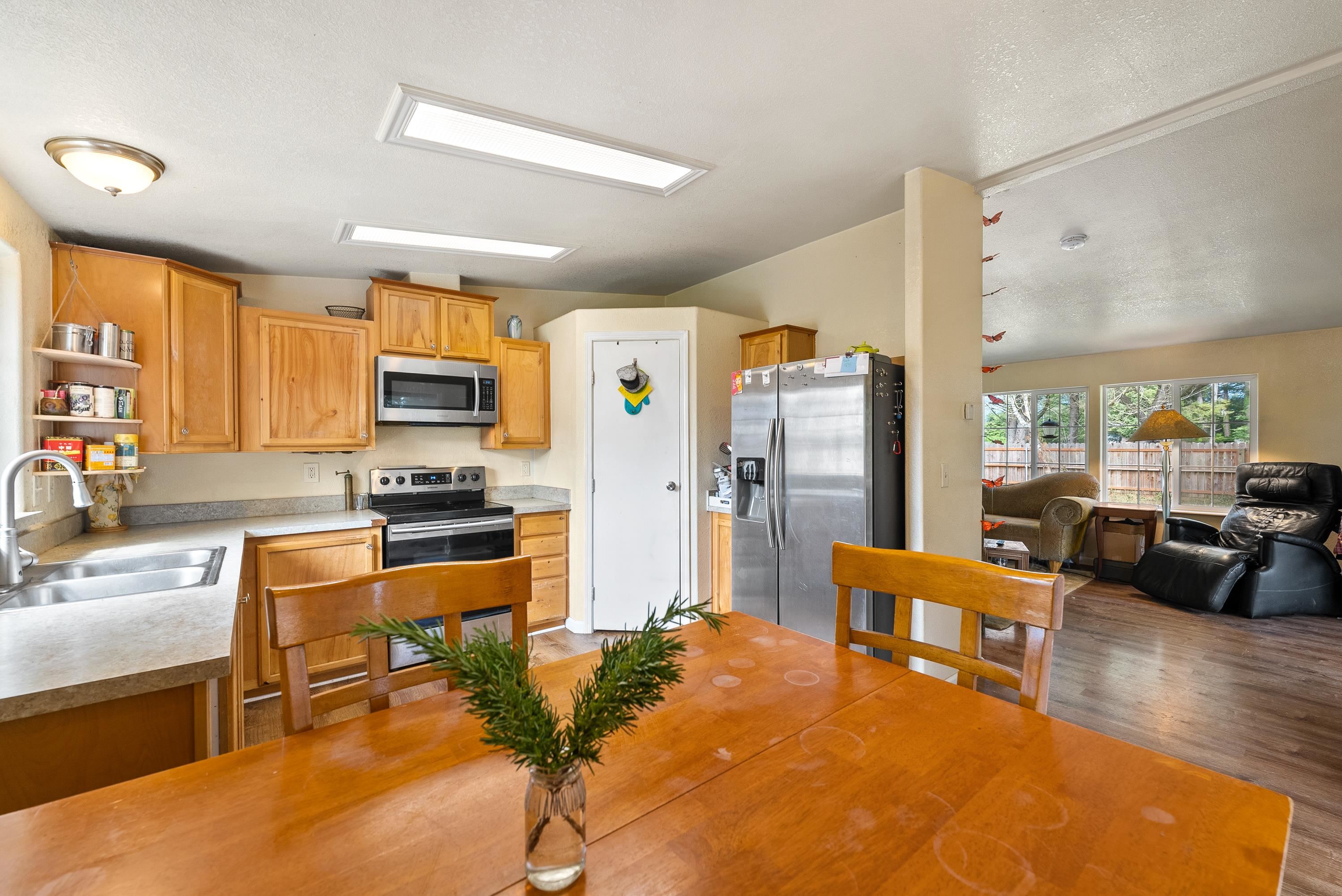 1500 Moorehead