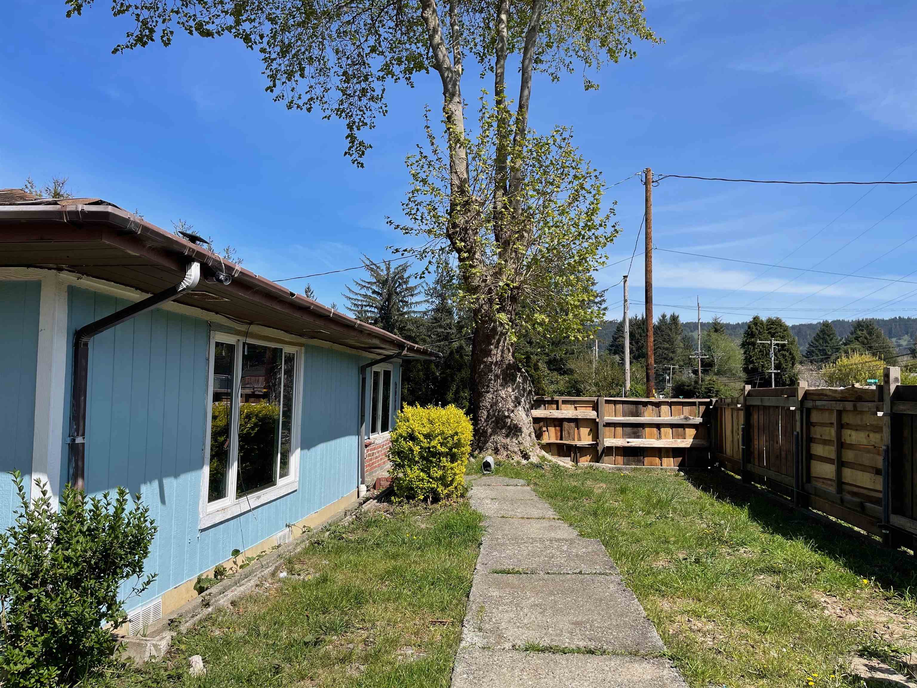 2040 Howland Hill Road