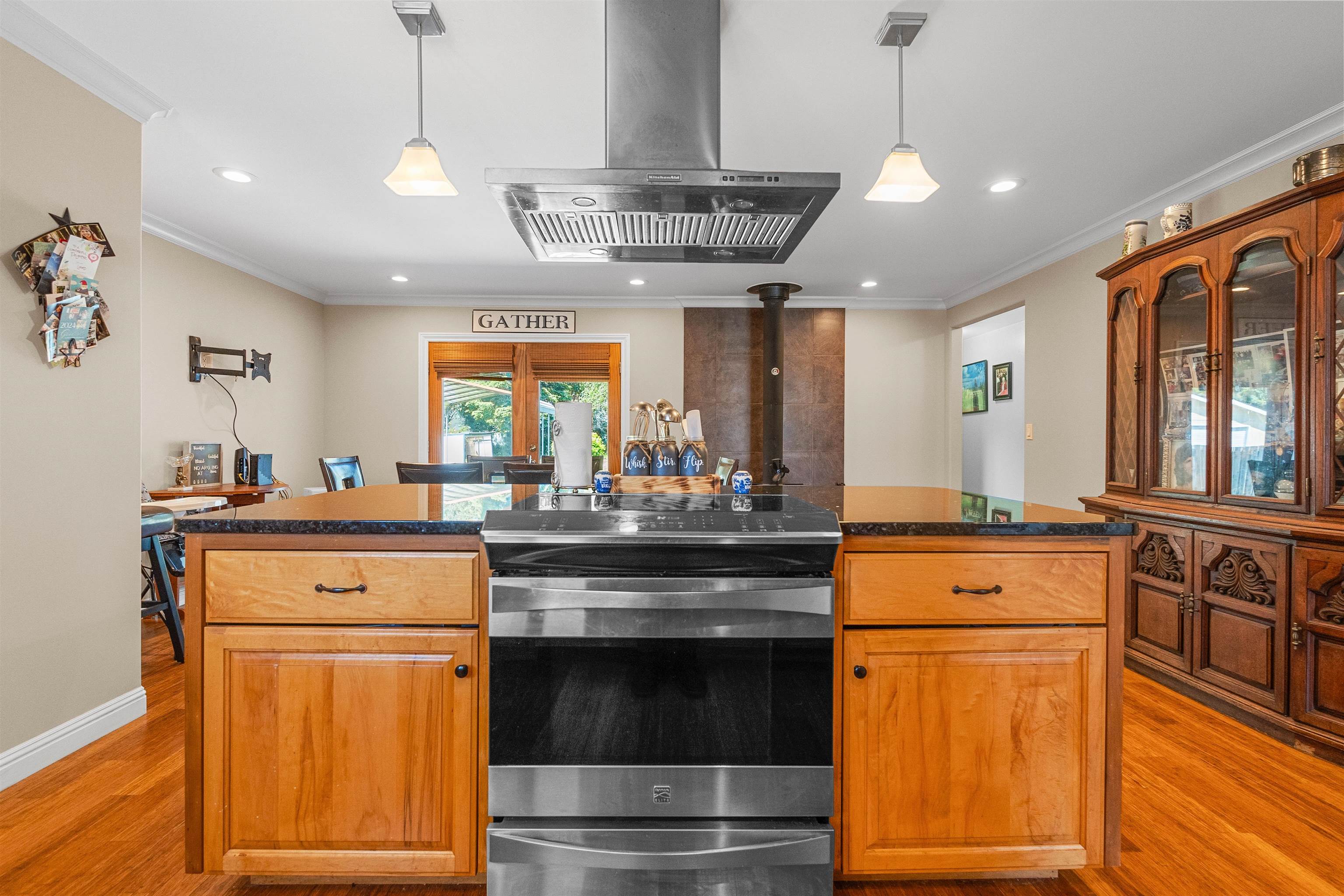 470 Vipond Drive