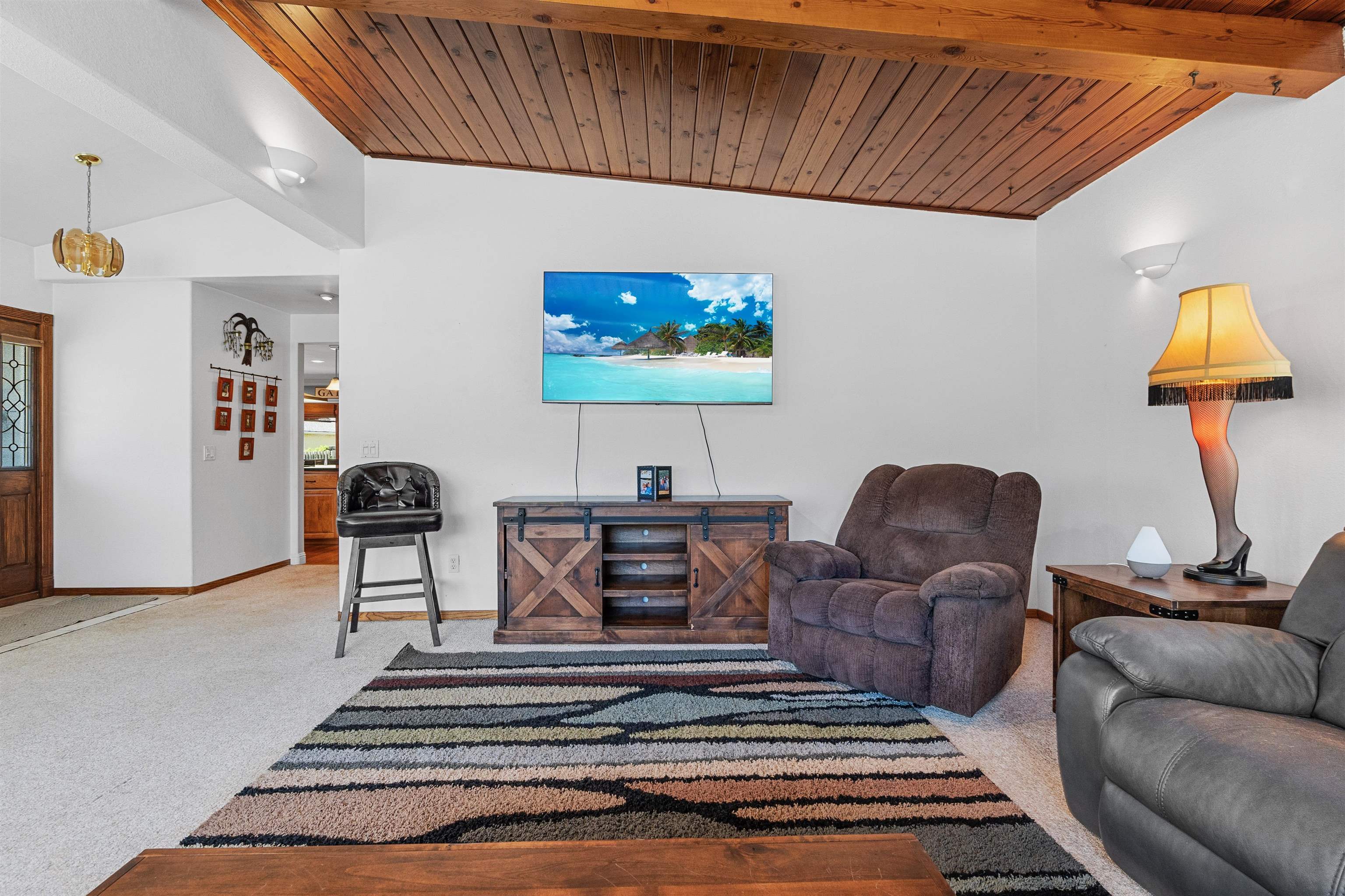 470 Vipond Drive
