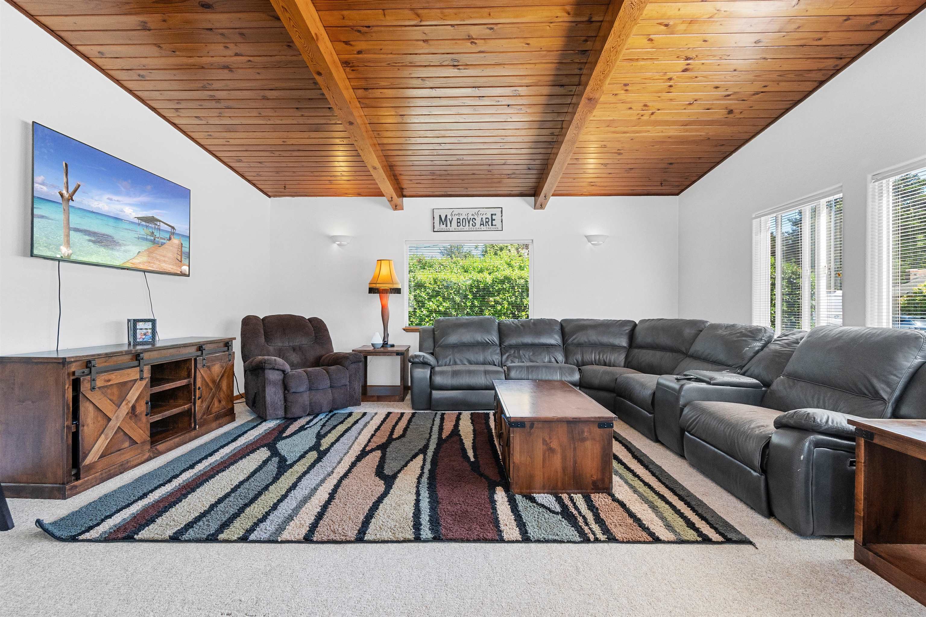 470 Vipond Drive