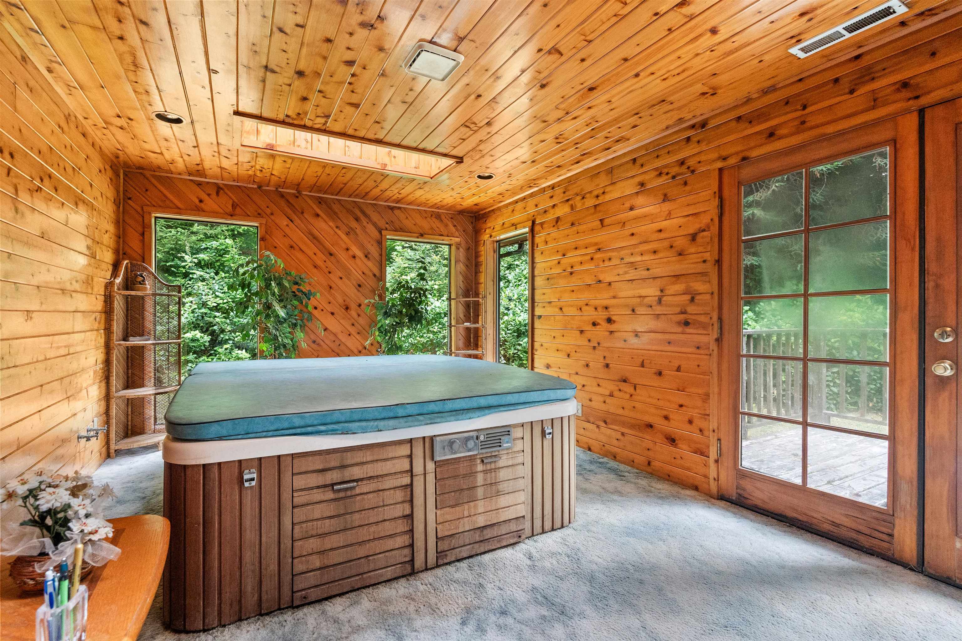 1155 Malaney Drive