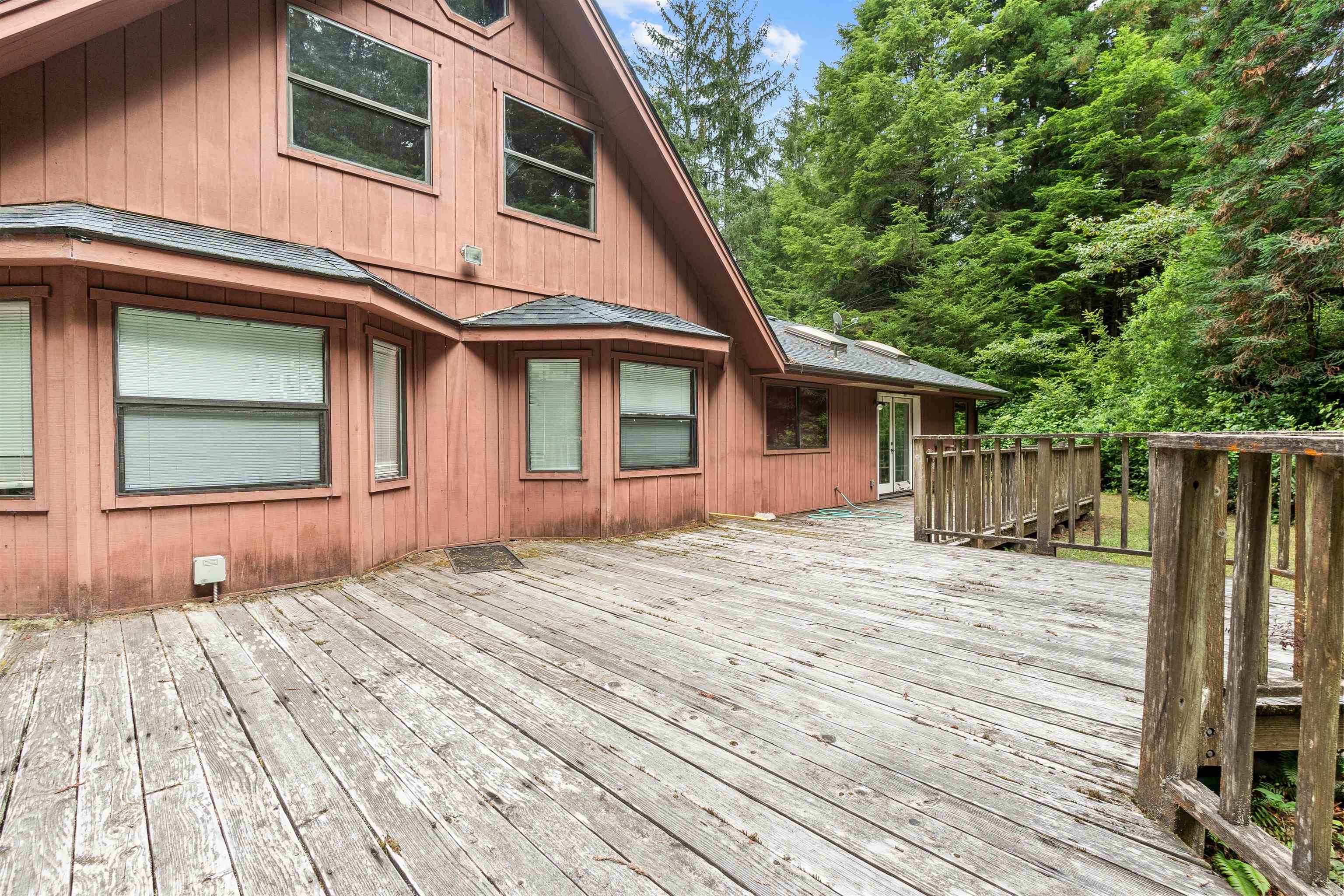 1155 Malaney Drive
