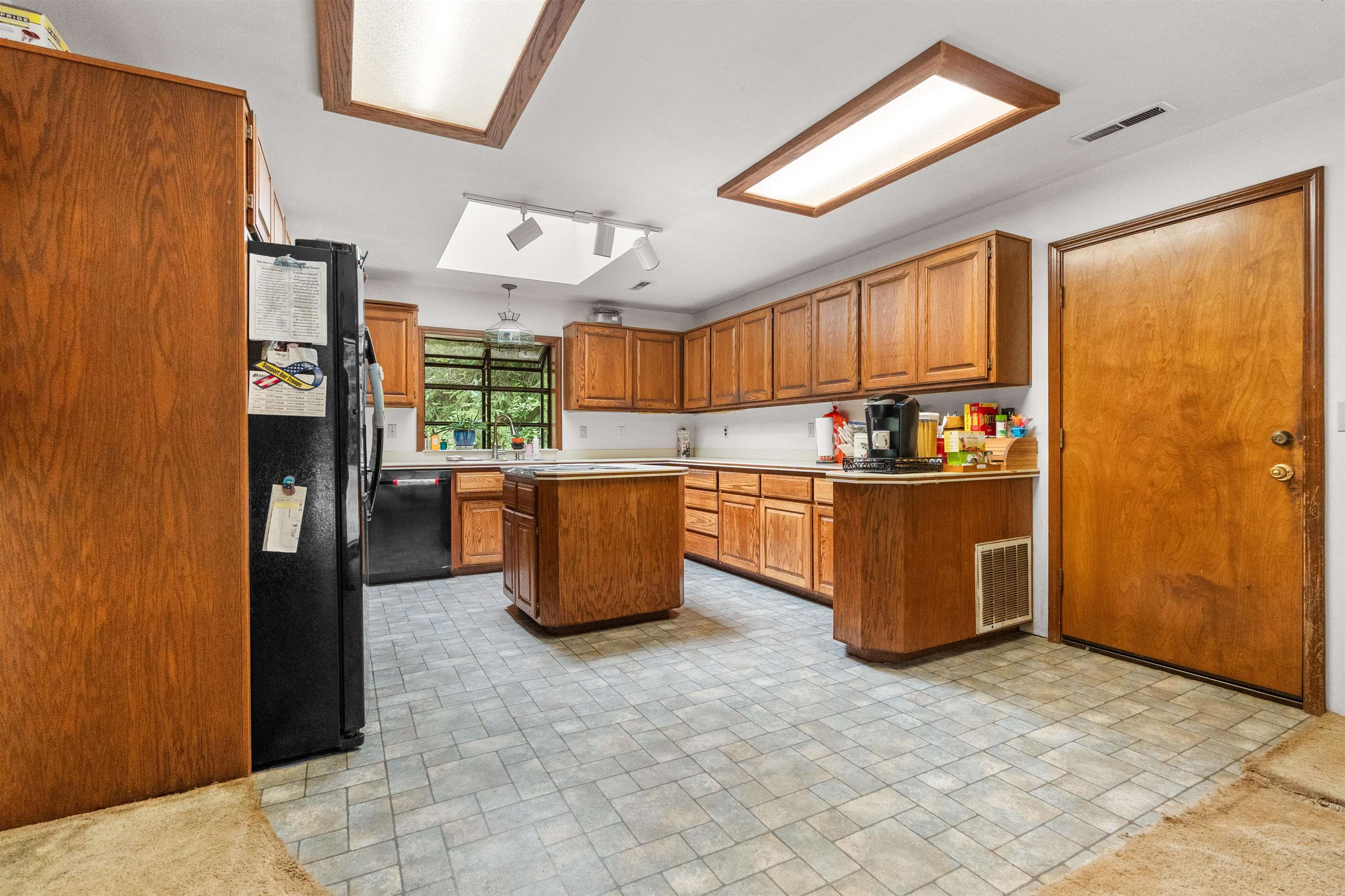 1155 Malaney Drive