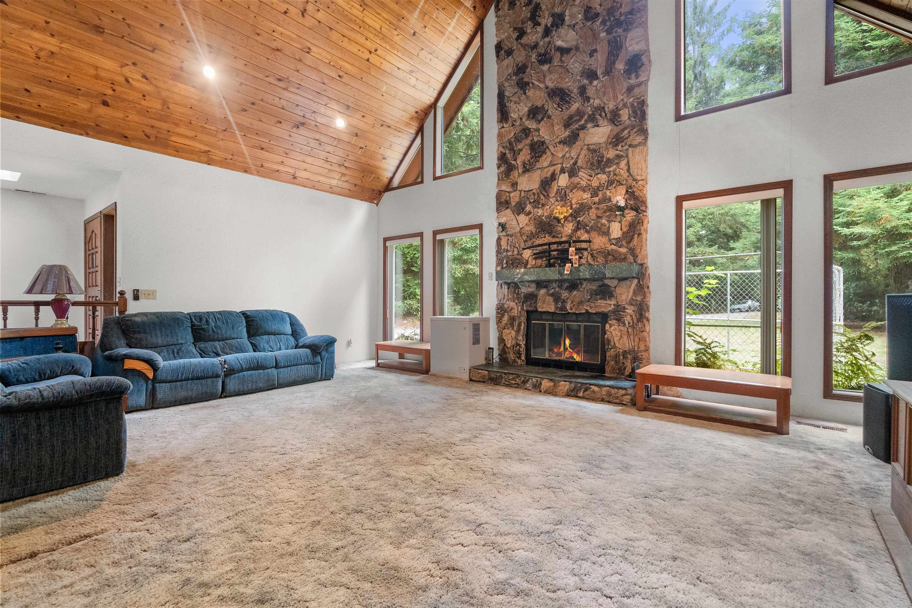 1155 Malaney Drive