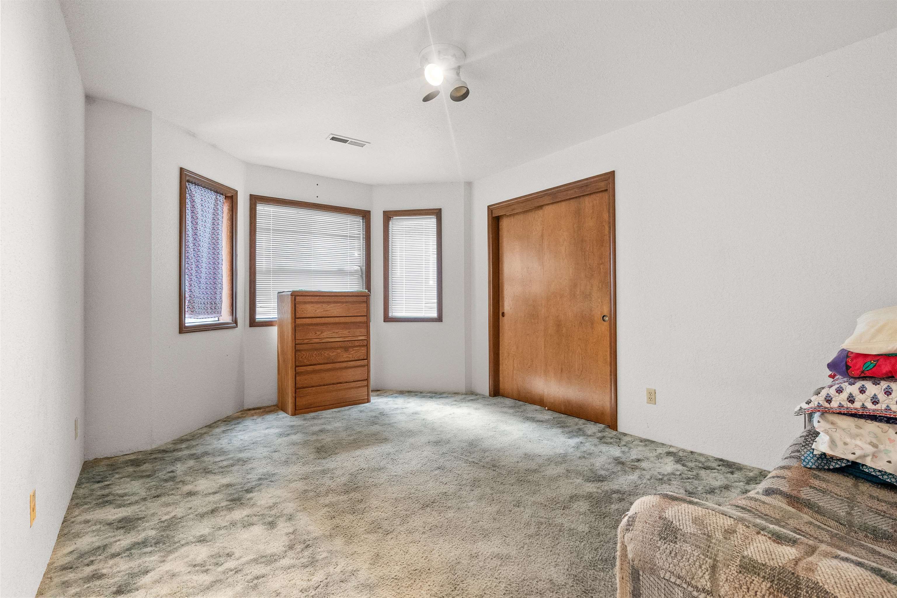1155 Malaney Drive