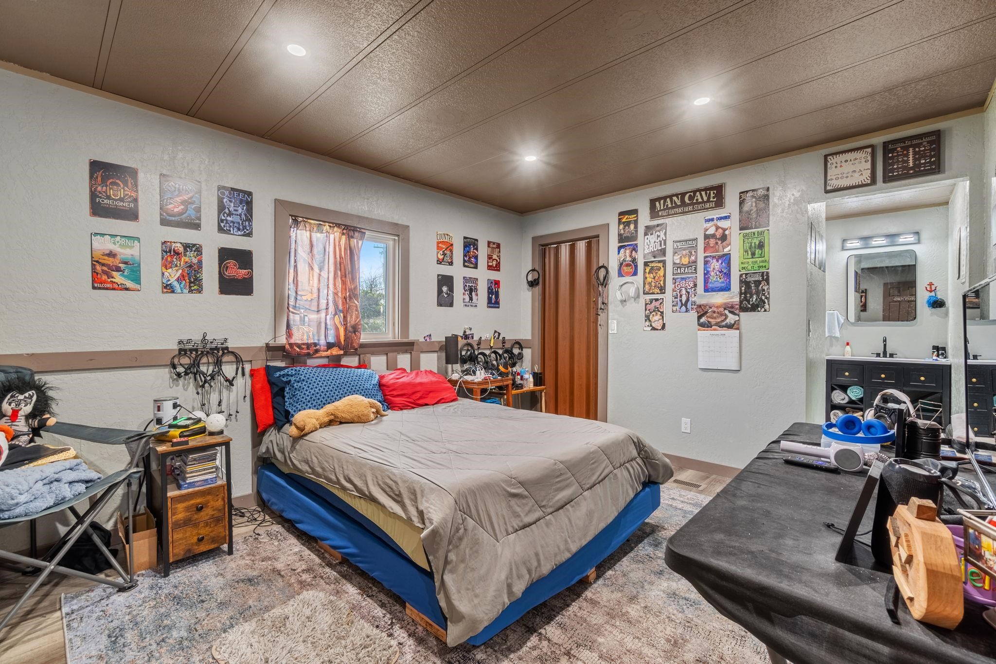 101 Lafayette Way